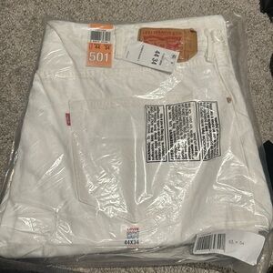 Men’s 501 Levi’s jeans